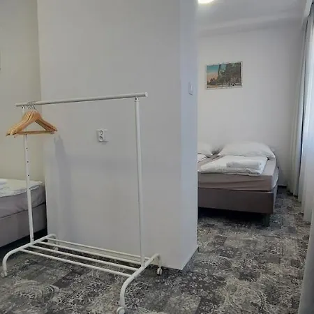 Centrum-kamienica 1924 Vandrarhem *