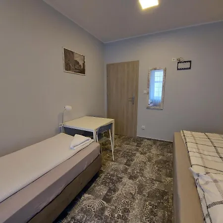 Centrum-kamienica 1924 Vandrarhem