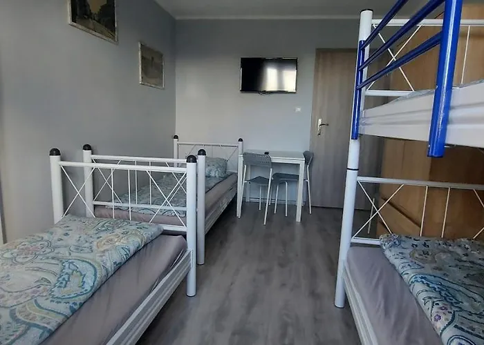 Hostel Centrum-kamienica 1924 Szczecinek