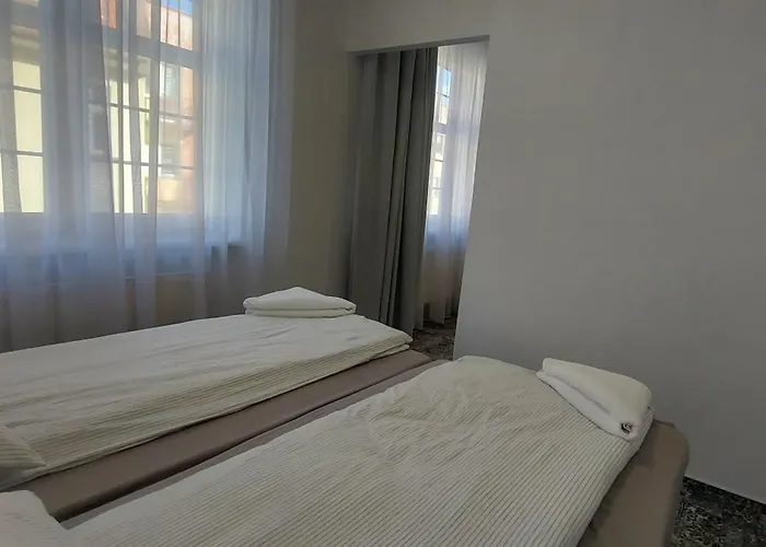 Хостел Centrum-kamienica 1924 Щецинек