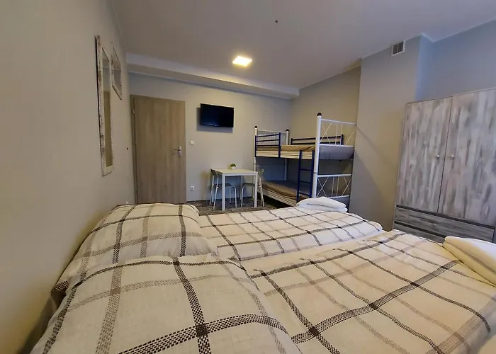 Centrum-kamienica 1924 Хостел *