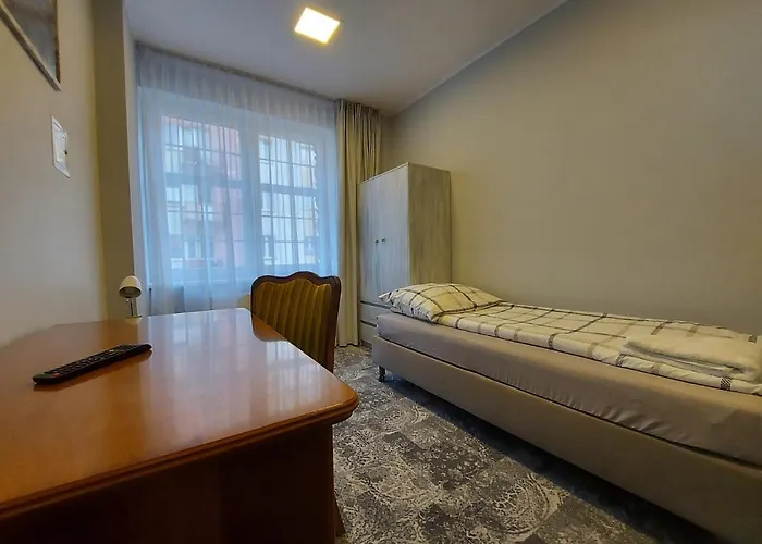 Centrum-kamienica 1924 Хостел *