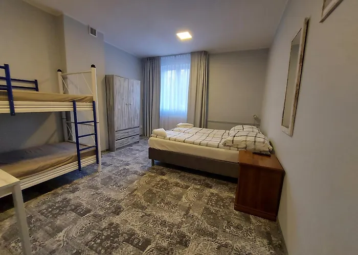 Centrum-kamienica 1924 Хостел